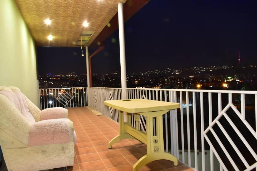 Gyumri Hotel Erivan Exterior foto