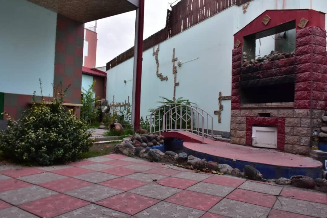 Gyumri Hotel Erivan Exterior foto
